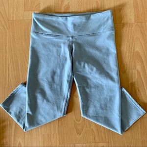 ALO Yoga Cropped Leggings